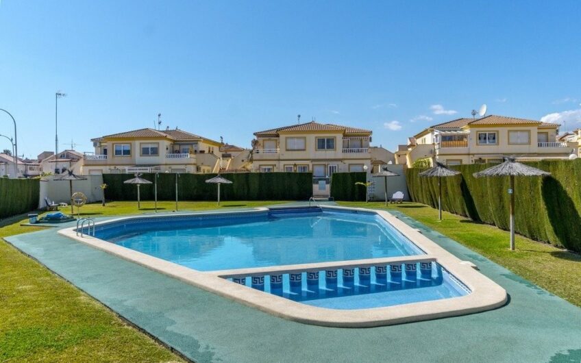 Property in Spain. Bungalow in Oriuela Costa,Costa Blanca South,Spain